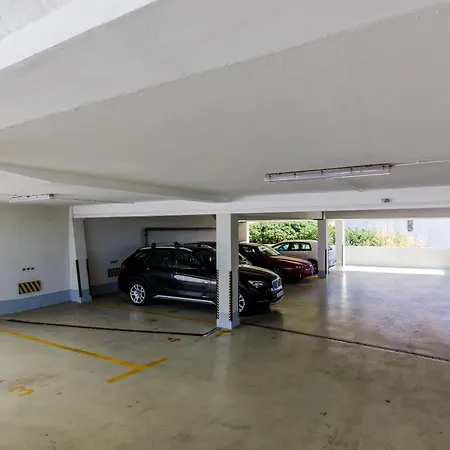 Magellan Deluxe Two Ragusa