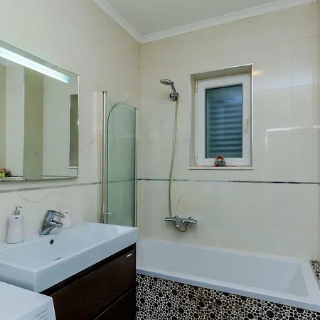 Apartament Magellan Deluxe Two *