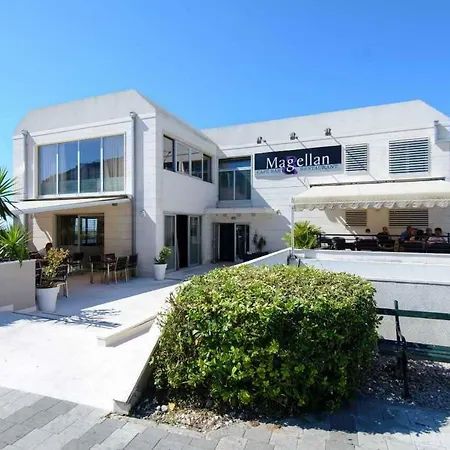 Magellan Deluxe Two *