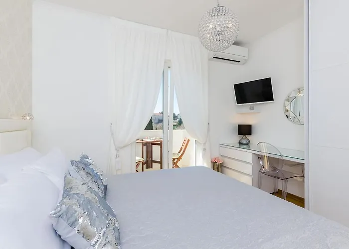 Magellan Deluxe Two * Ragusa