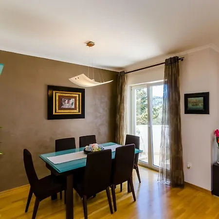 Magellan Deluxe Two Διαμέρισμα *